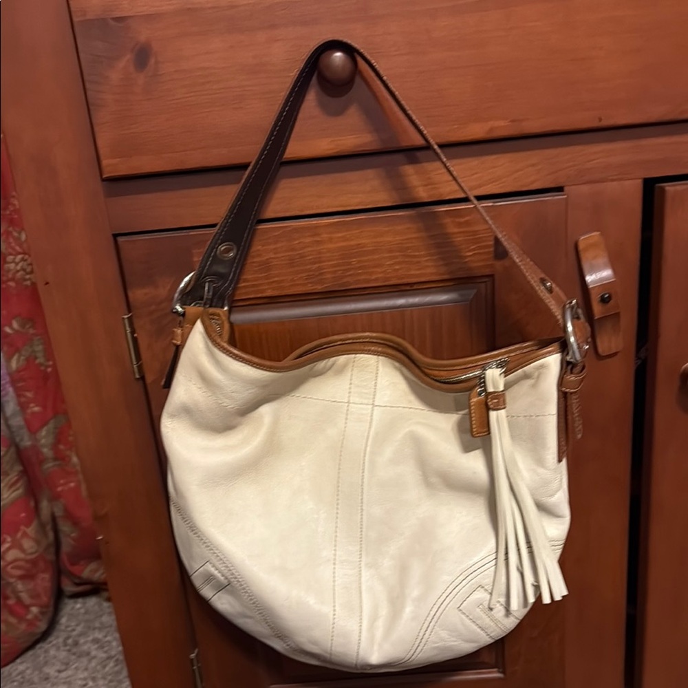 Elegant Cream and Brown Women's Shoulder Bag